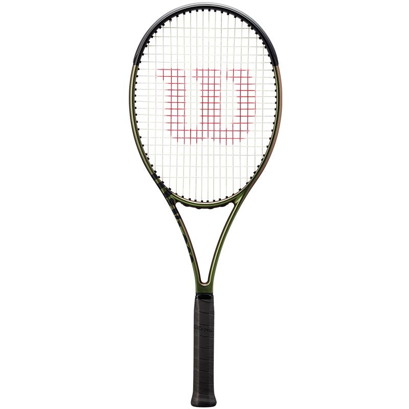 Wilson Blade 98 18x20 v8 Tennis Racquet